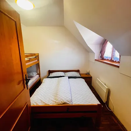 公寓 Pocitniski Apartmaji - Marjetica 19 *
